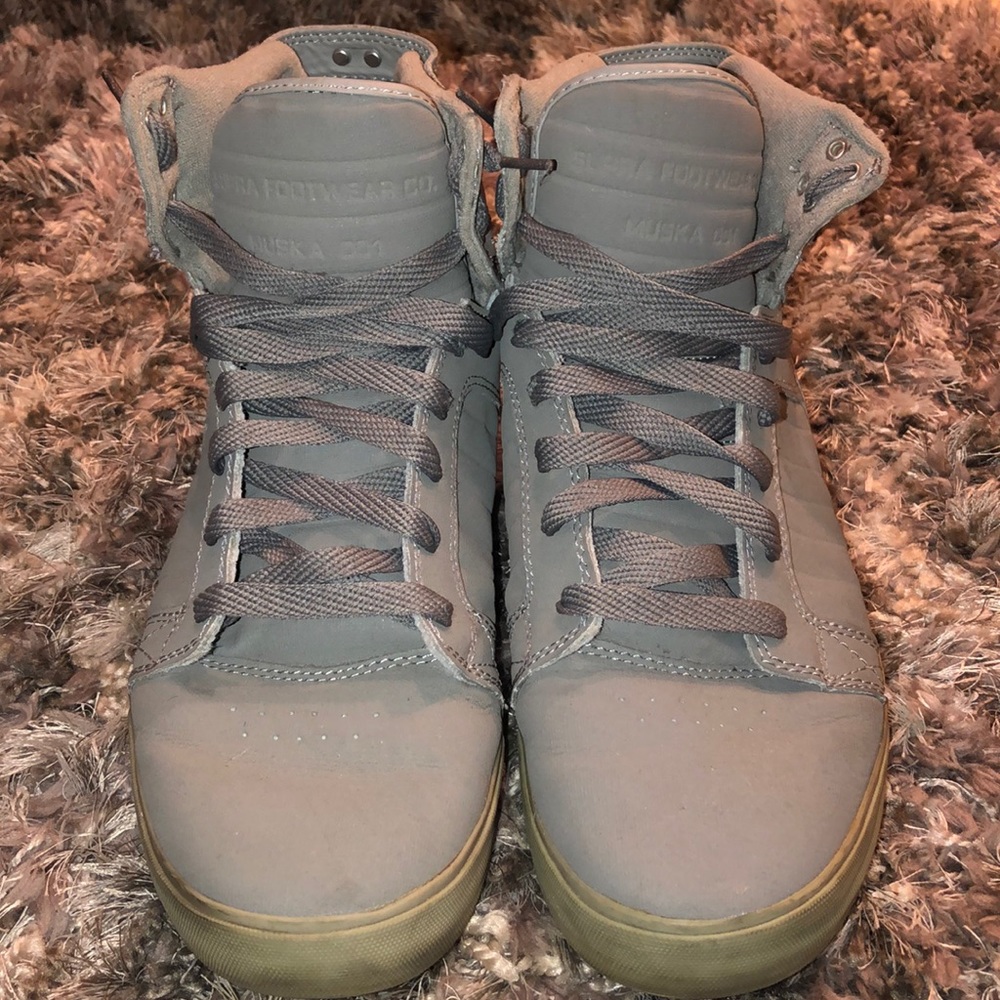 Gray On gray Supras size 11 very good condition